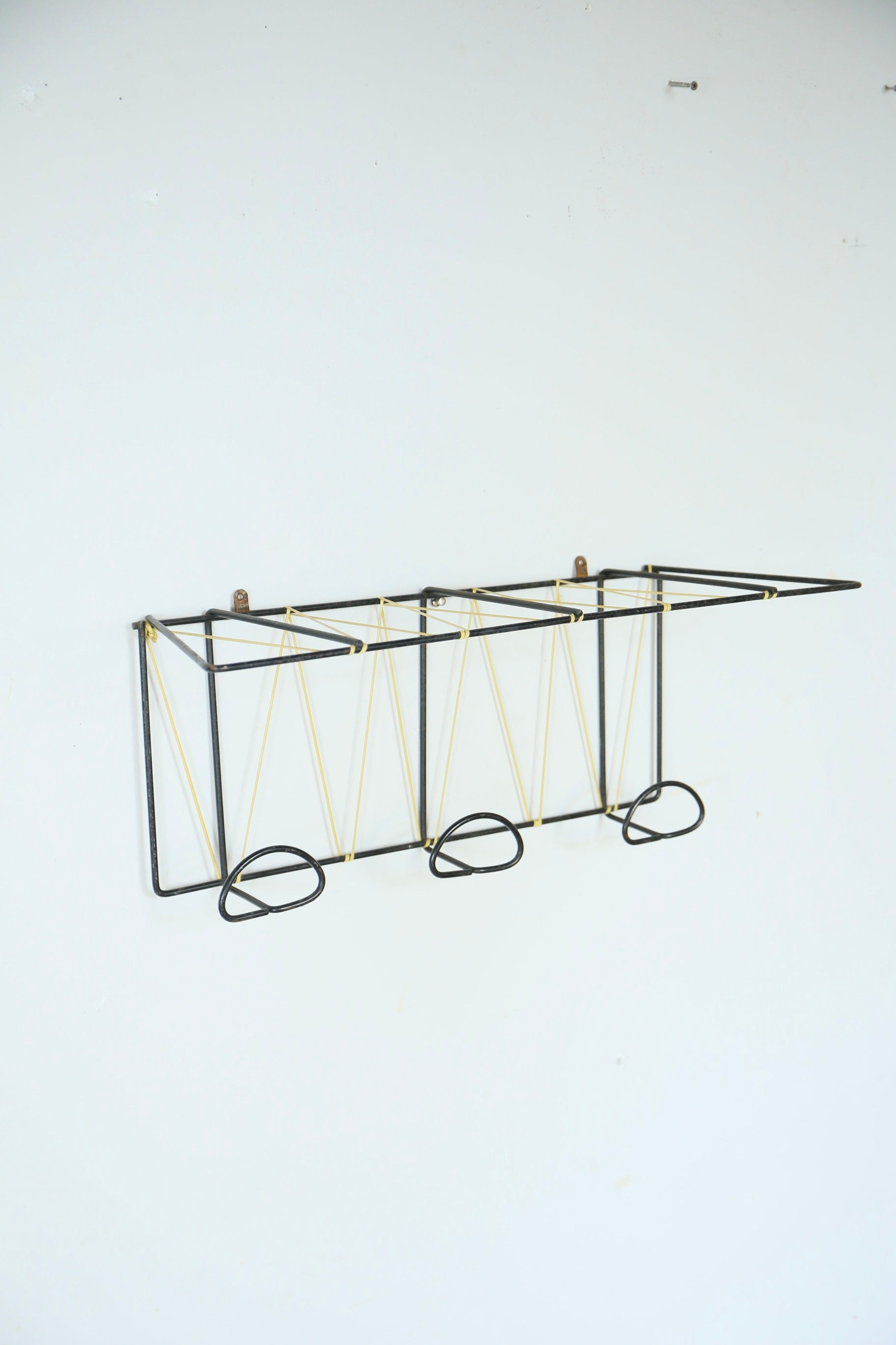 ヴィンテージスクービドゥワイヤーラック 202601263 – B.vintage