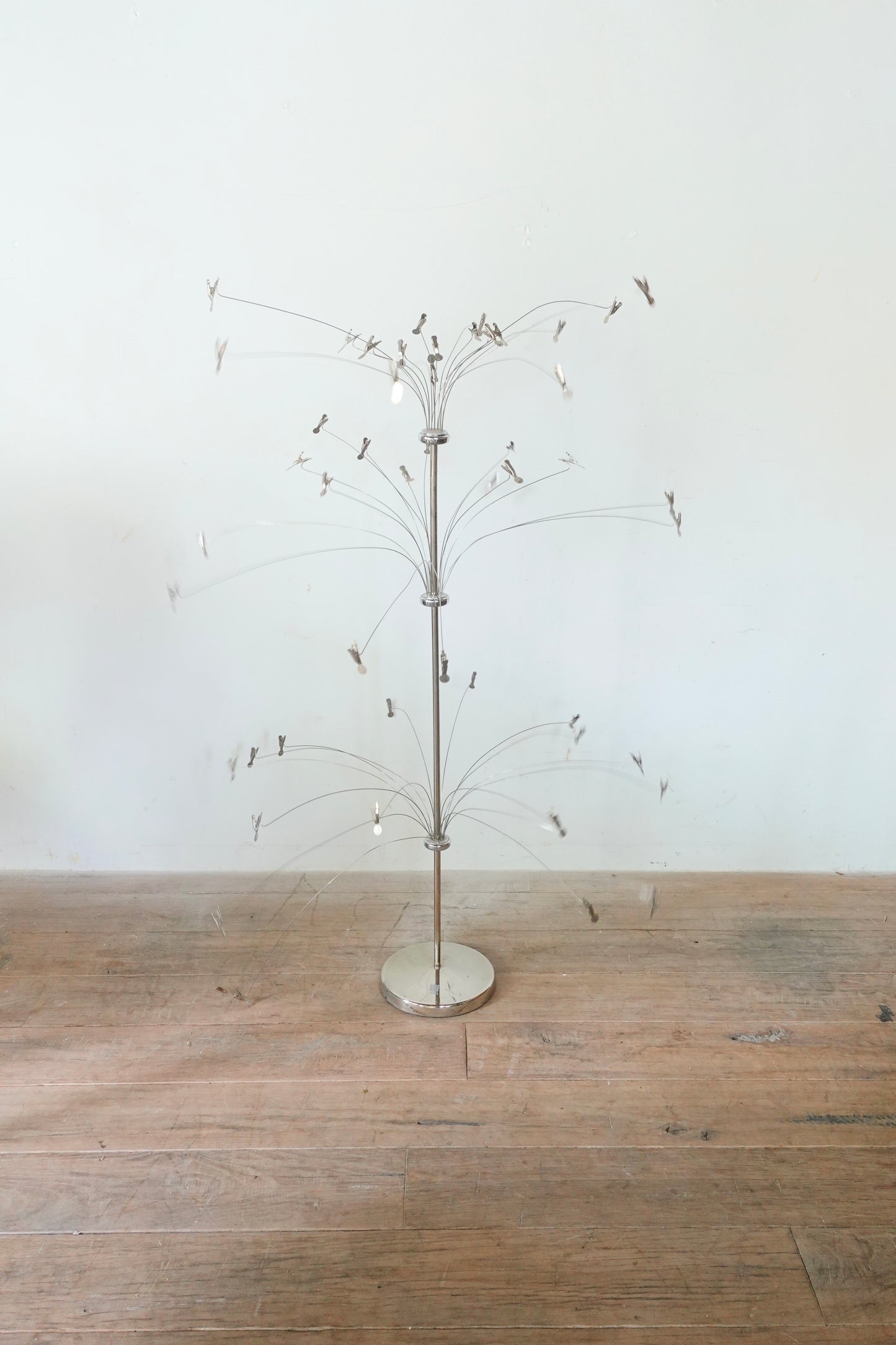 Vintage Umbra Object 202504283