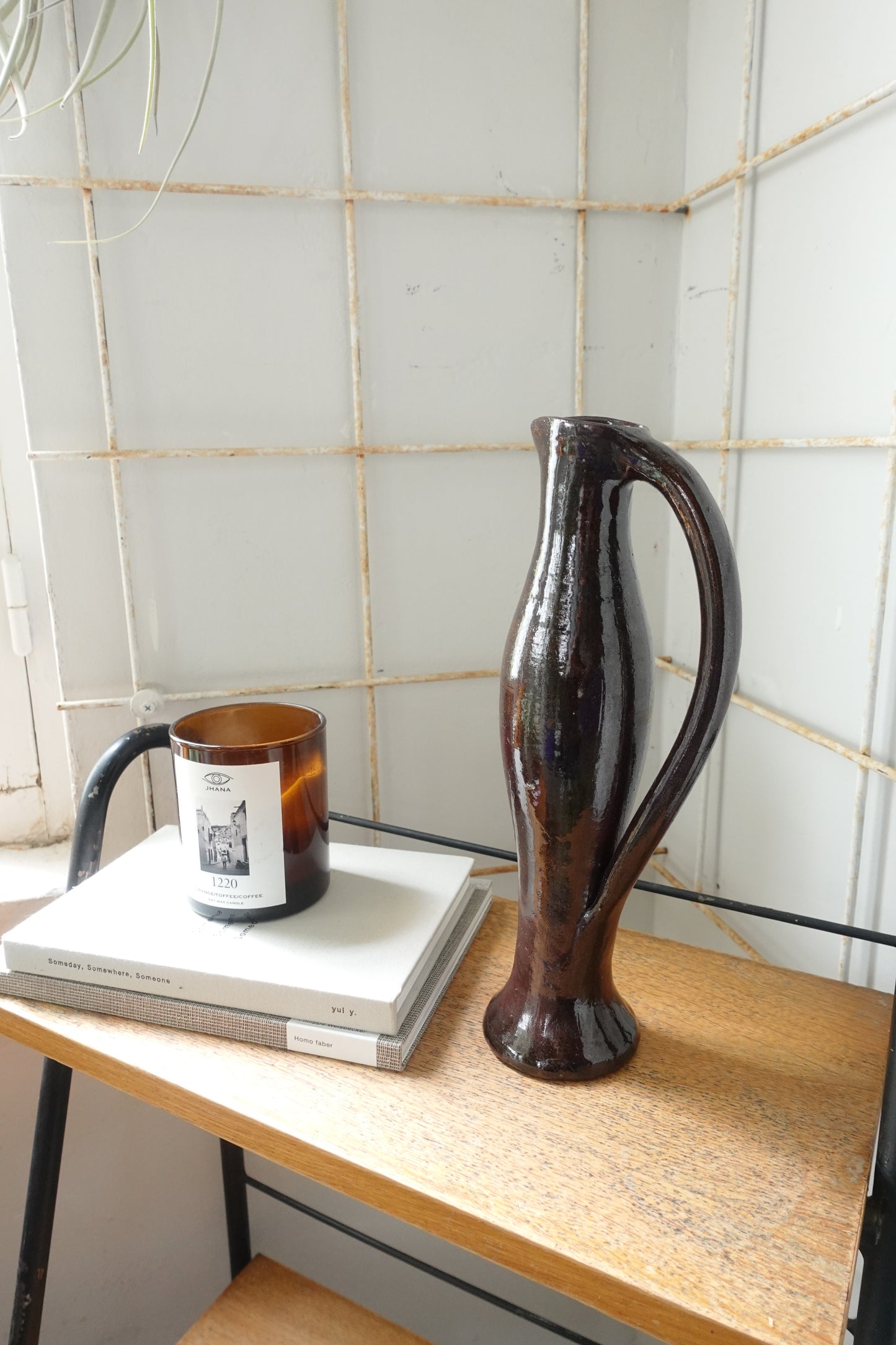 Vintage Vase 202505307