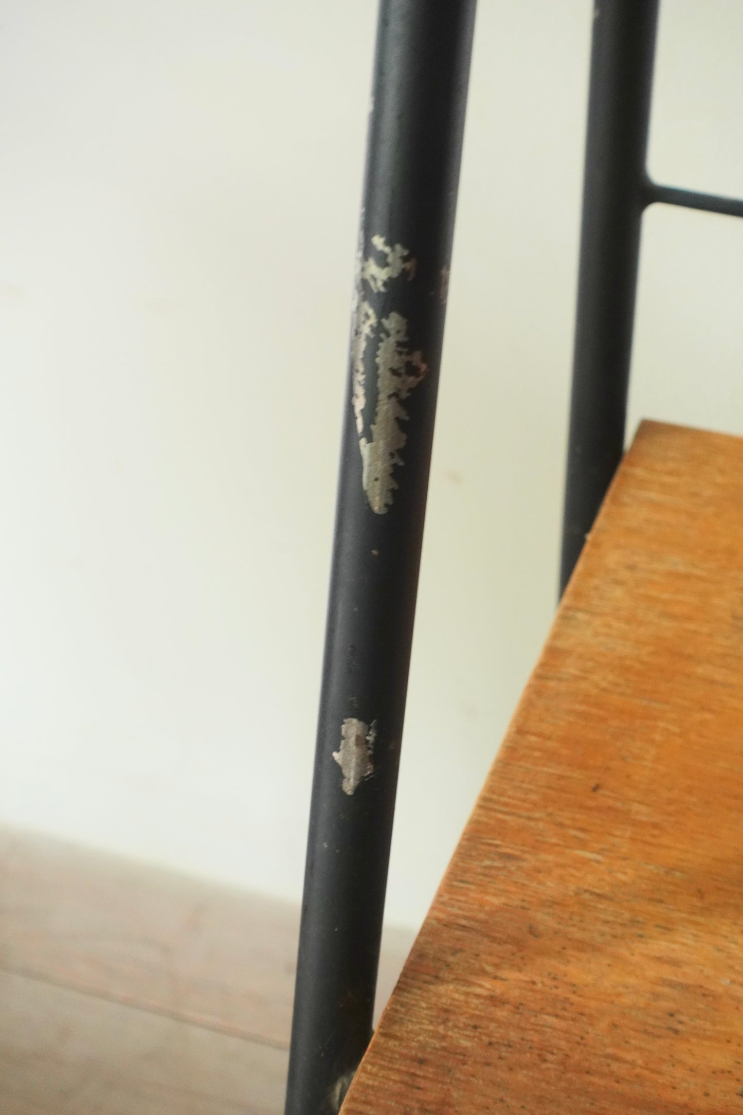 Vintage Rack 202506026