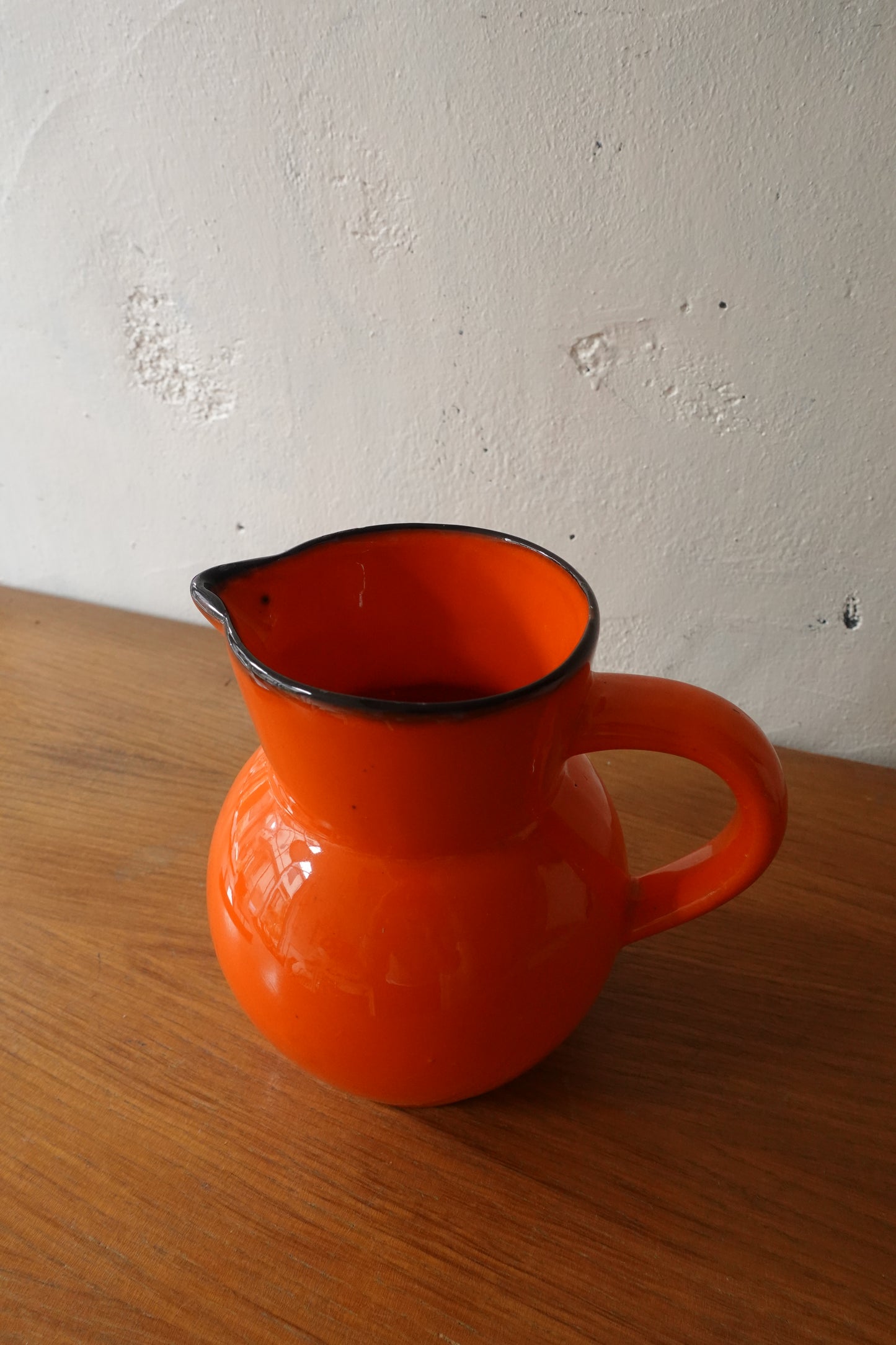 Vintage Pitcher 2020505308