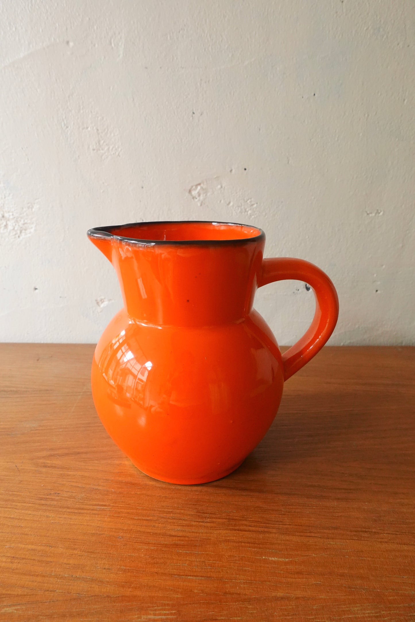 Vintage Pitcher 2020505308