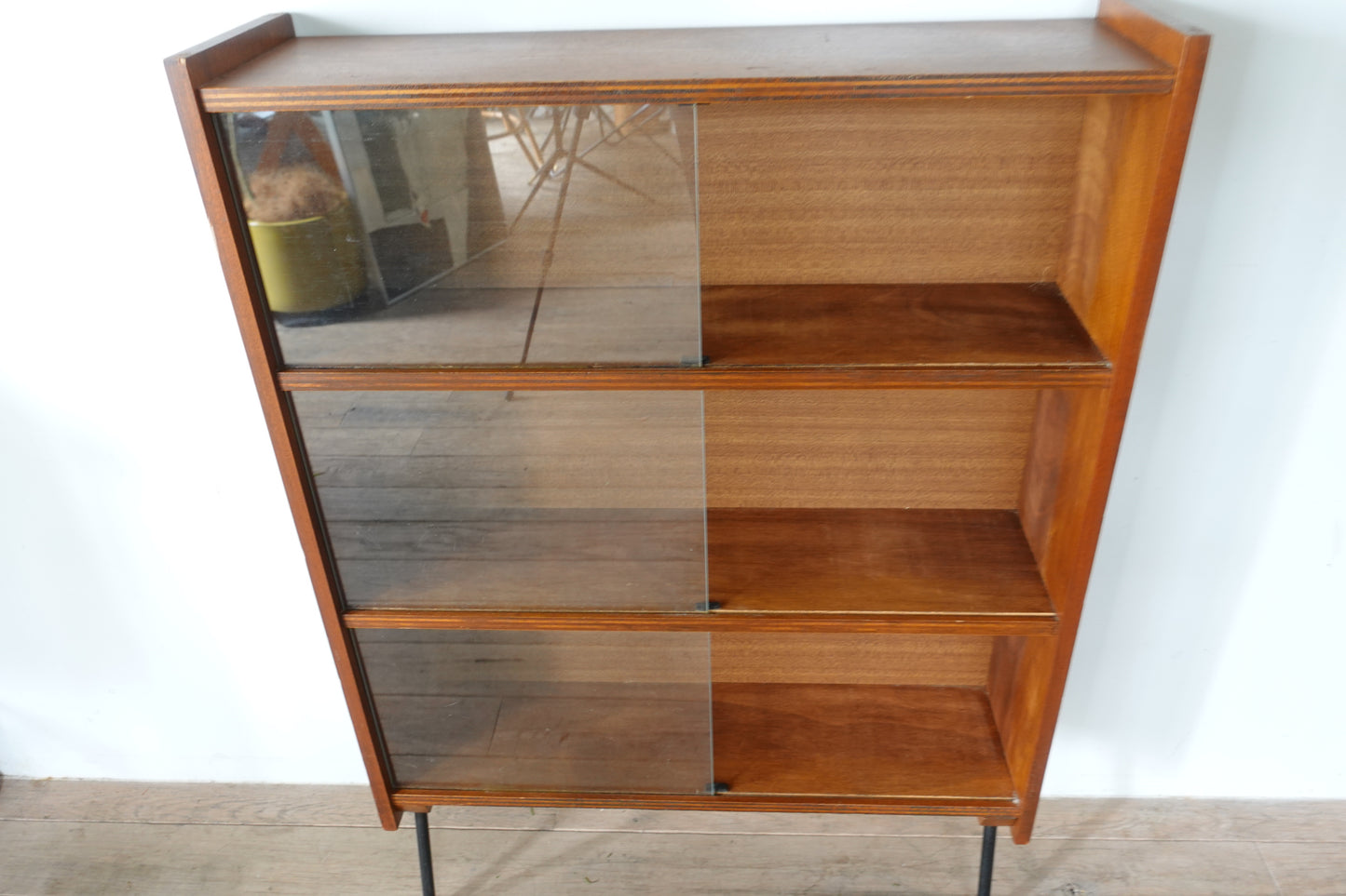 Vintage Chest 202503113
