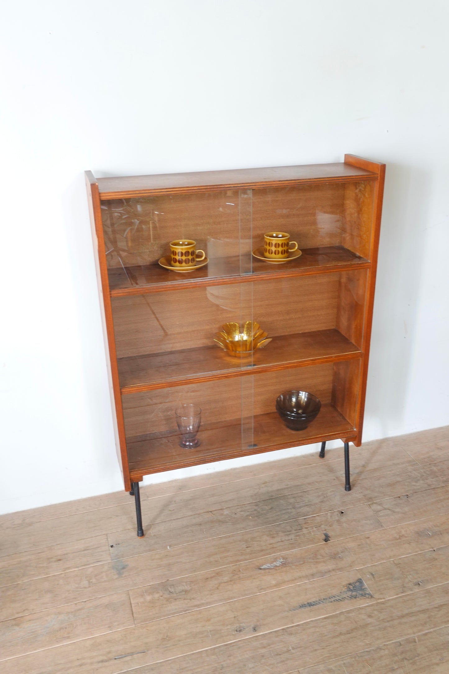 Vintage Chest 202503113