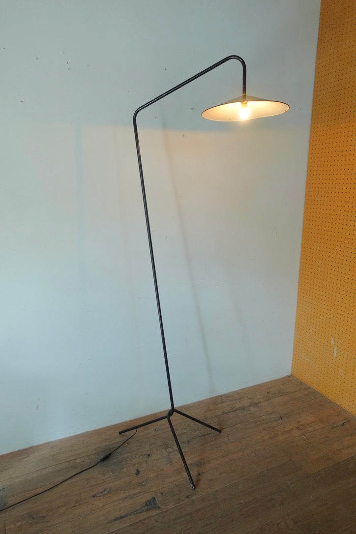 Vintage Enamel Shade Stand Light 202502235