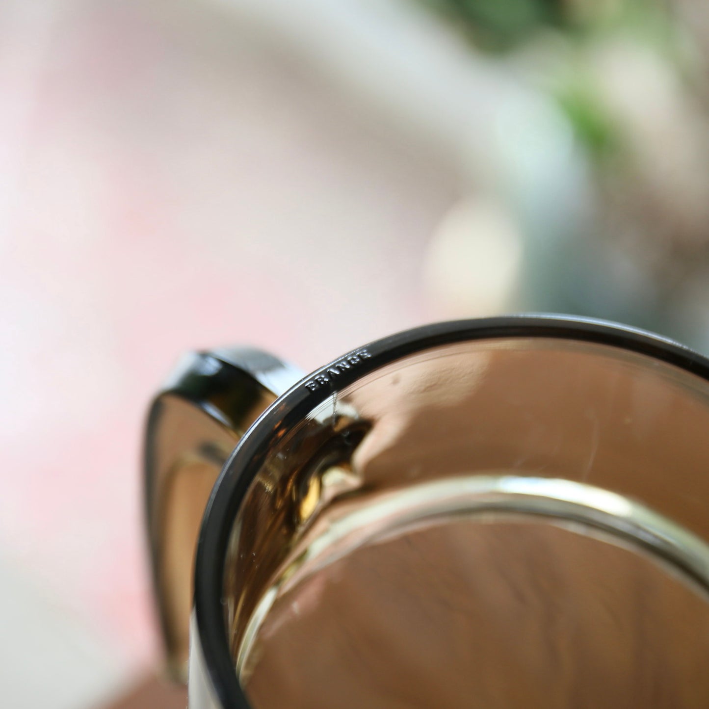 ヴィンテージスモーキーガラスピッチャー 202603133