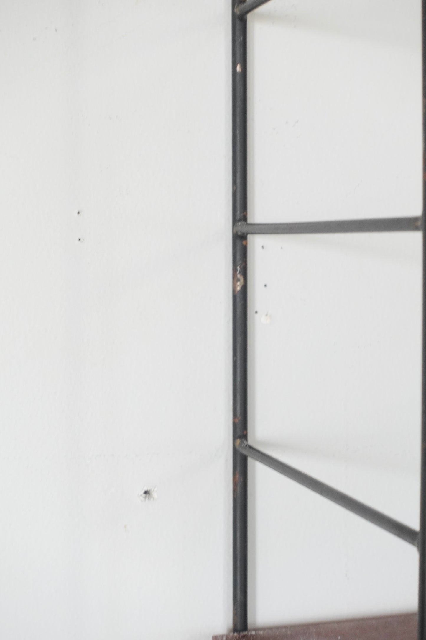 ミッドセンチュリー ヴィンテージウォールシェルフ202504146