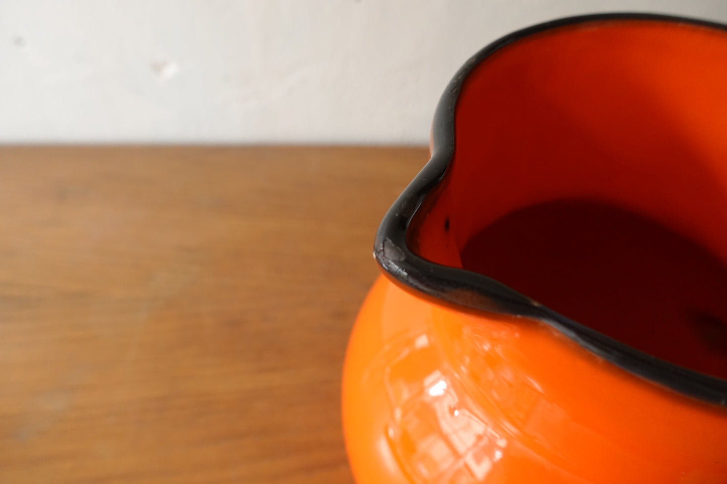 Vintage Pitcher 2020505308