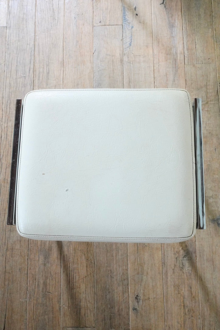 Vintage Leather Stool 202506022