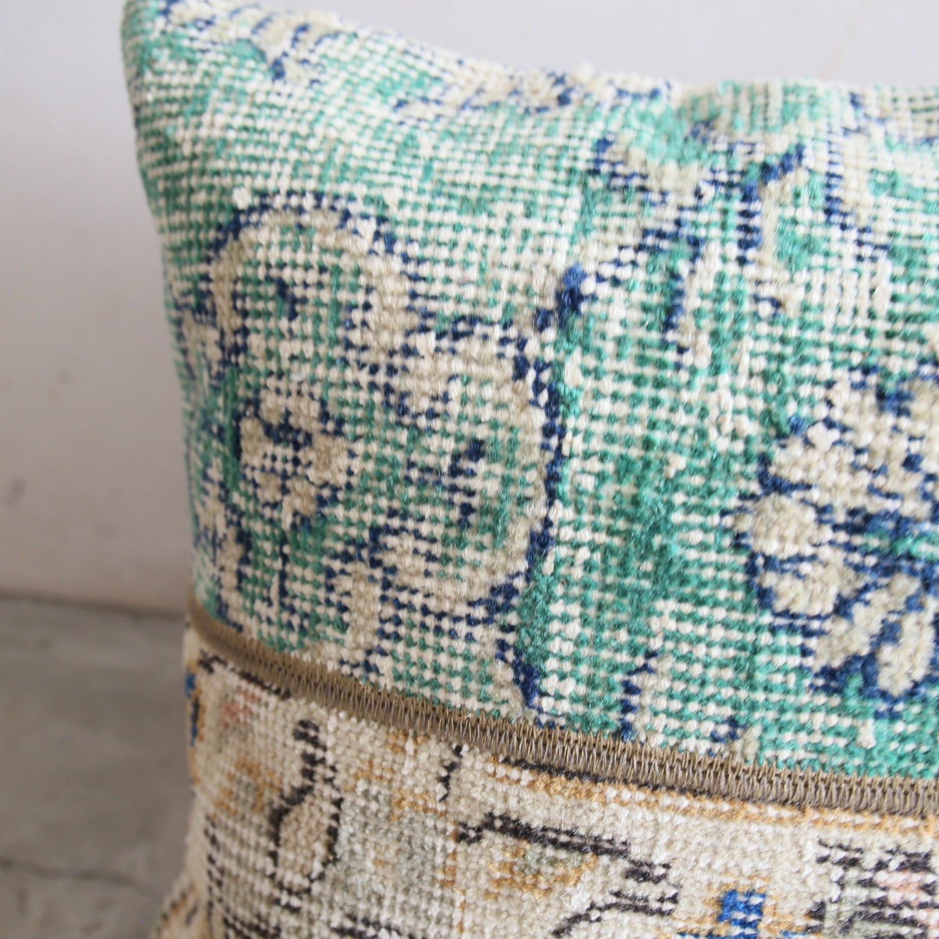 トルコヴィンテージクッションカバー 202602133 – B.vintage