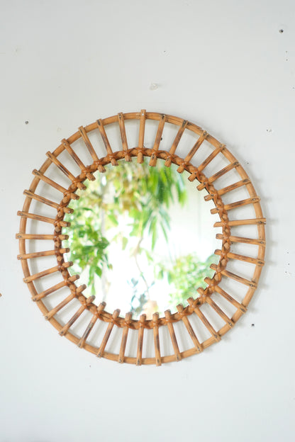 Vintage Mirror 202504063