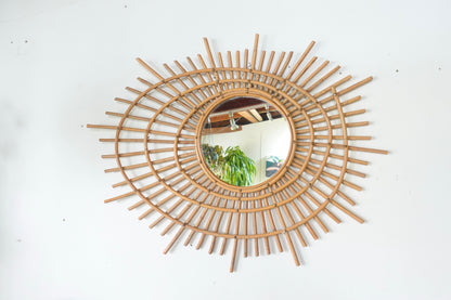 Vintage Mirror 202504061