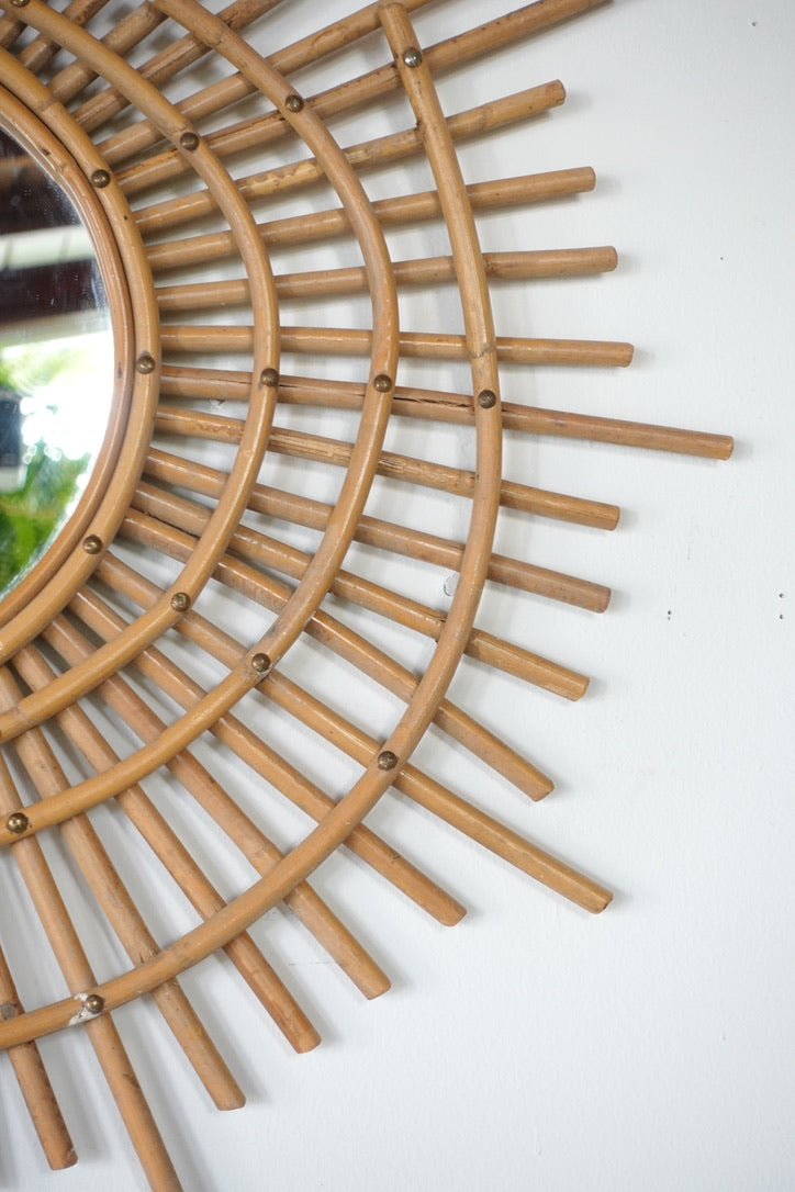 Vintage Mirror 202504061