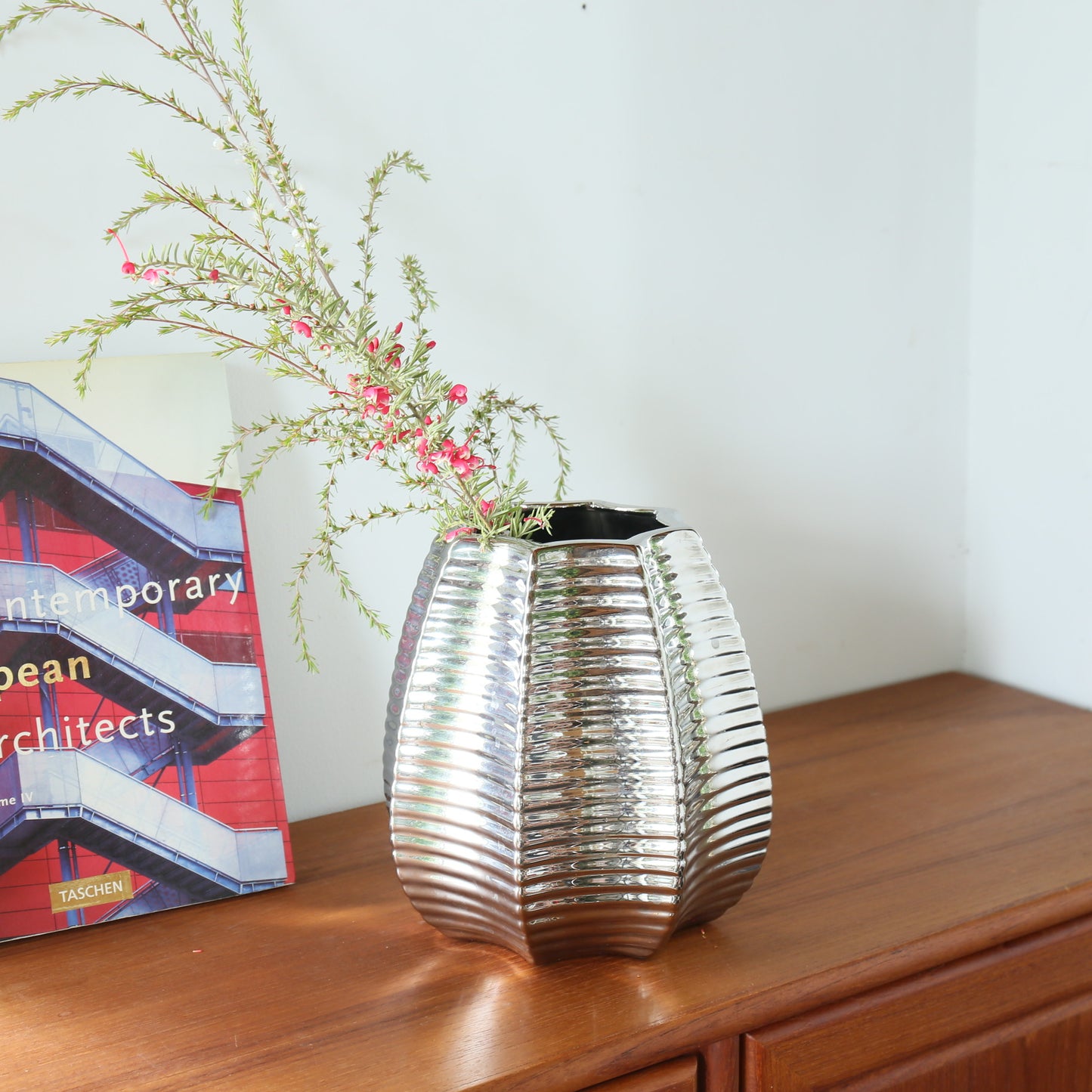 ヴィンテージフラワーベース 202603131