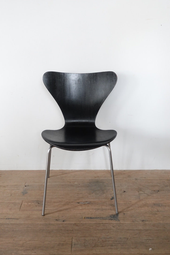 Vintage Seven Chair / Fritz Hansen 202502221