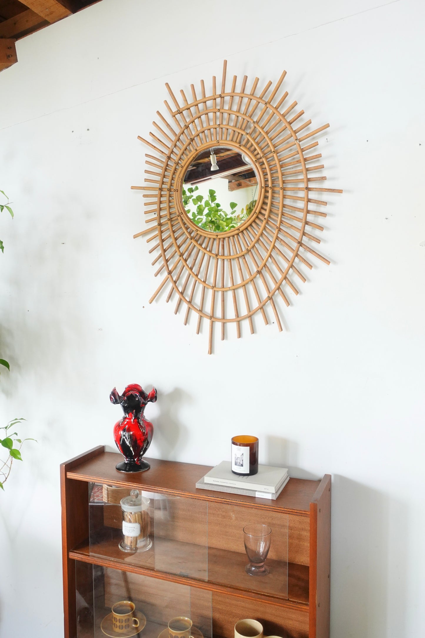 Vintage Mirror 202504061