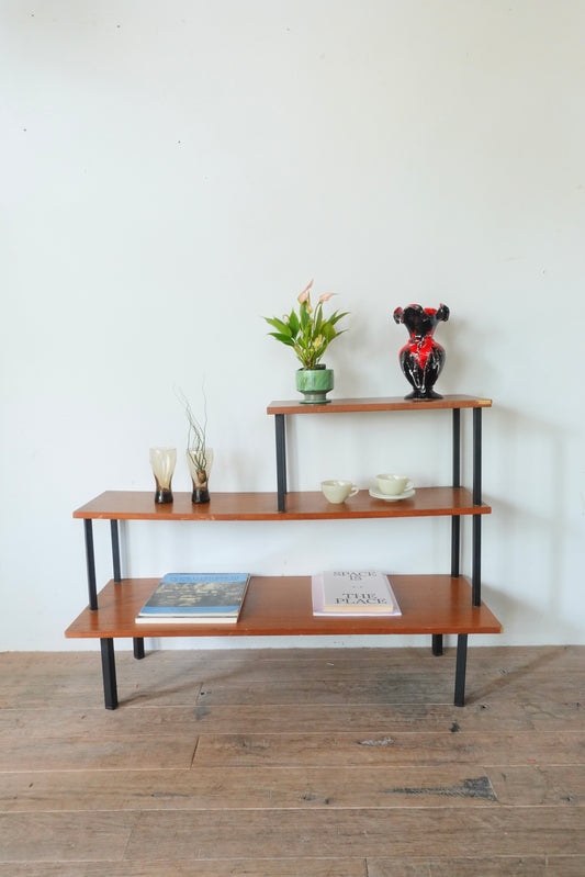 Vintage Rack 202504141