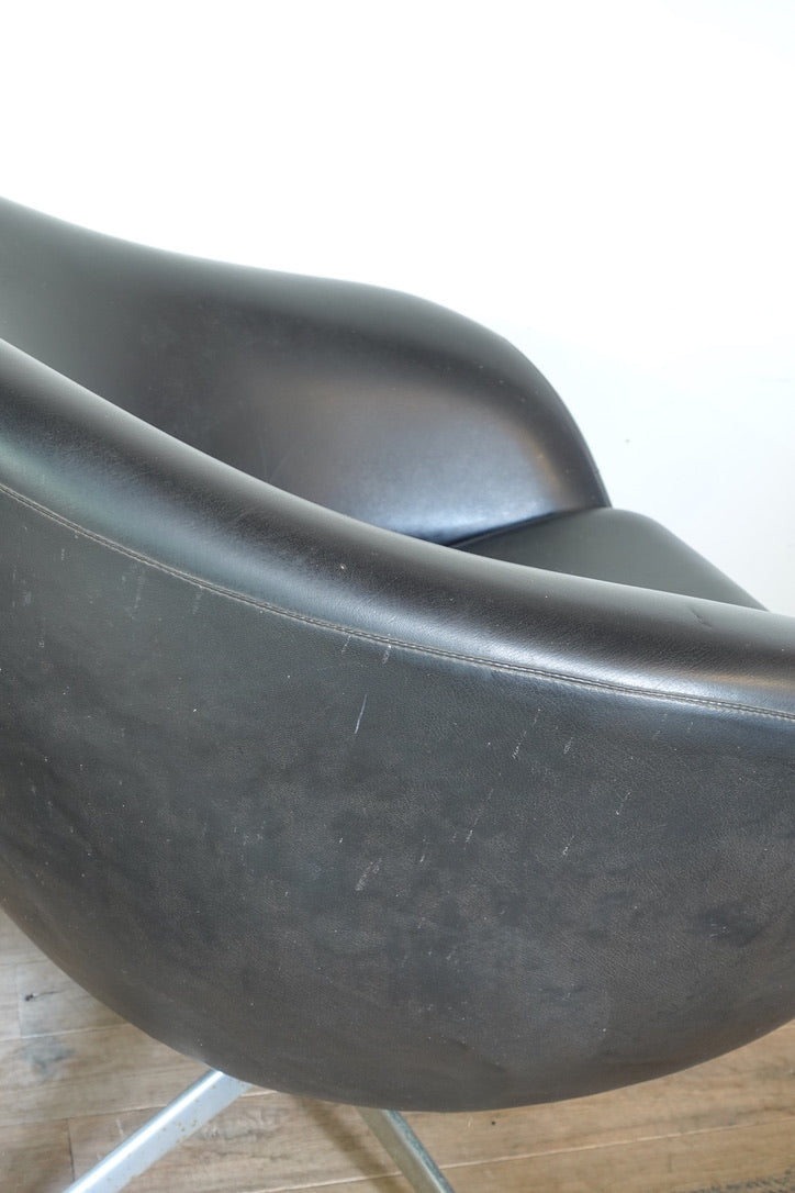 ヴィンテージクラブソファ 202510111