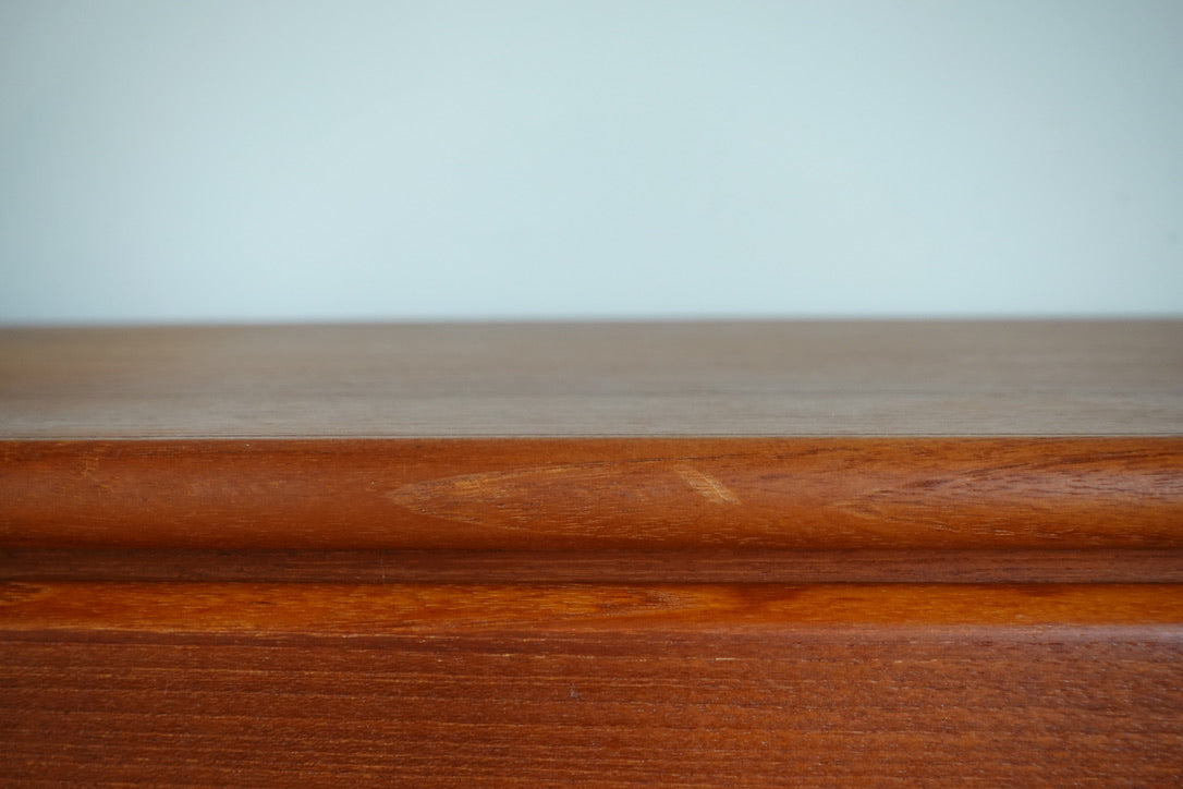 ヴィンテージチェスト 202510112