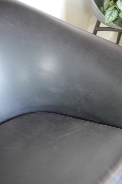 ヴィンテージクラブソファ 202510111